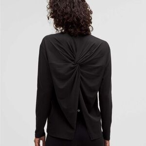Lululemon Twist-Back Relaxed-Fit Long-Sleeve Shirt